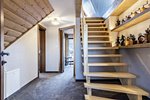 schody na poddasze Dom Villa Villa Valley of the Moon